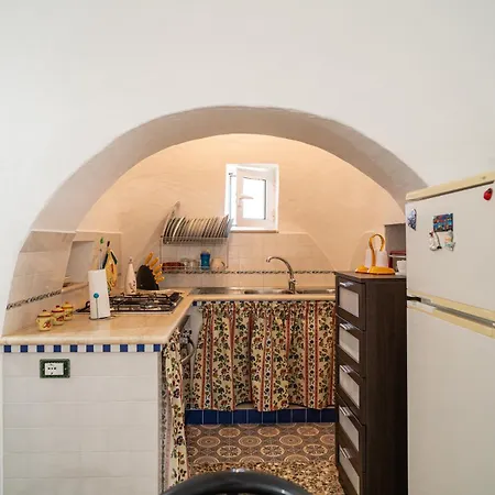 Trullo Tre Coni Prázdninový dům *