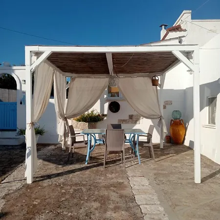 Сasa de vacaciones Trullo Tre Coni